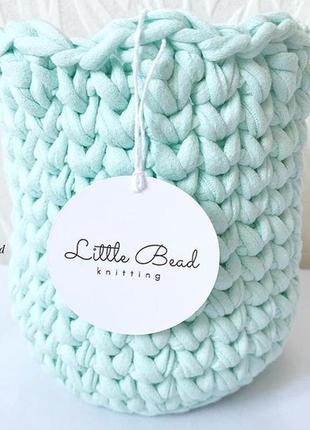 Корзинка из трикотажной пряжи little bead knit с ажурным краем1 фото
