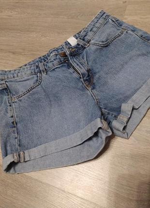 Джинсовые шорты