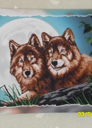 Волки из бисера2 фото