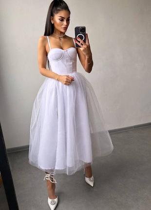 Симпатичное платье в белом цвете с чашками2 фото