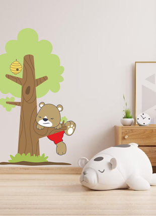 Вінілова інтер'єрна наклейка кольорова декор на стіну (шпалери, фарбу) "ведмедик на дереві"1 фото