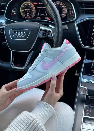 Женские кроссовки nike sb dunk low 520 pink puck3 фото