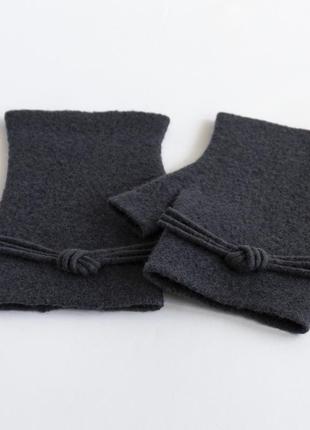 Валяные женские митенки перчатки без пальцев из шерсти митенки-кошка9 фото