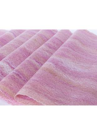 Розовый валяный шарф в полоску из шерсти мериноса4 фото