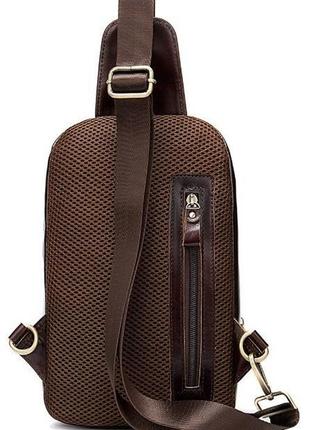Компактная мужская сумка через плечо кожаная бананка слинг коричневая дышащая спика2 фото