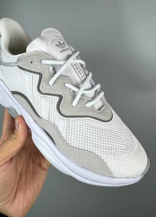 Кроссовки adidas ozweego