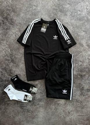 Комплект adidas футболка та шорти . футболка та шорти адідас8 фото