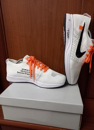 Кросівки чоловічі текстильні літні білі nike foam2 фото