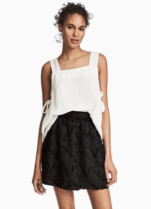 Фактурна жакардова чорна спідниця  міні h&m