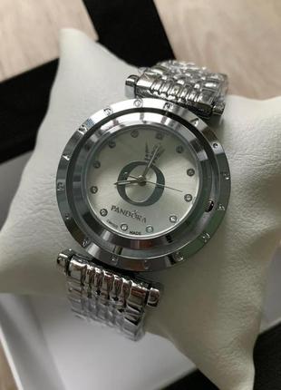 Модные женские наручные часы браслет серебристые в коробочке