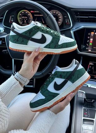 Женские кроссовки nike sb dunk low green snake3 фото