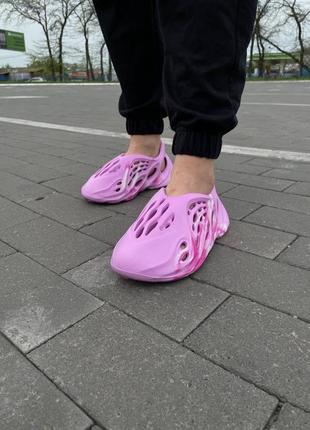 Женские разовые шлепанцы-сланцы yeezy foam runner pink кроссовки3 фото