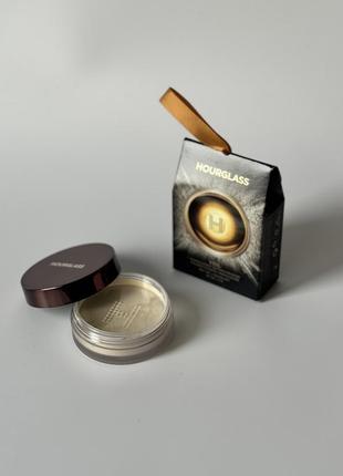 Розсипчаста фіксуюча прозора пудра hourglass limited edition veil translucent setting powder ornament