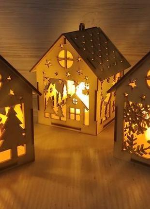 Новогодний домик с подсветкой led. деревянный домик с подсветкой.2 фото