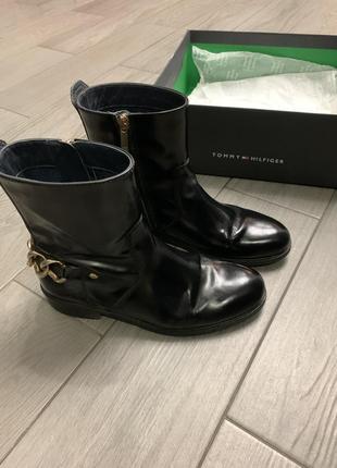 Демисезонные ботиночки томми хилфигер