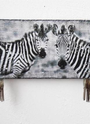 Настенная ключница из дерева с изображением зебры, ручная работа, черно белая ключница1 фото