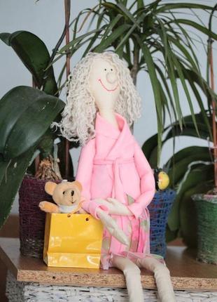 Текстильна лялька ручної роботи "шопоголік"2 фото