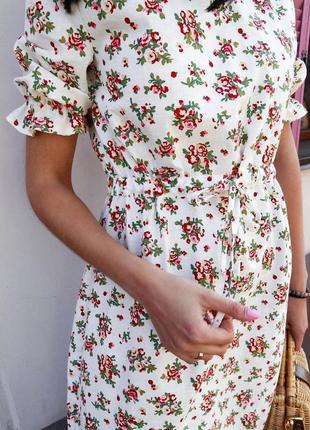 Жіноча літня сукня