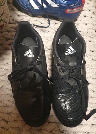 Бутсы adidas  p.37,5