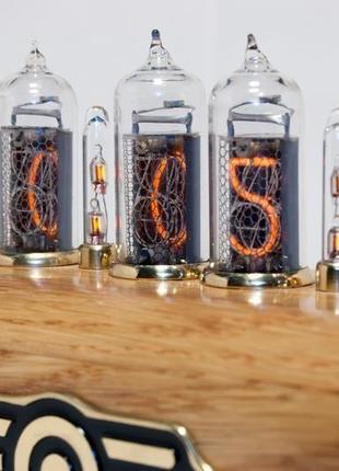 Ламповые часы | nixie clock | светлый дуб | fallout | стимпанк | винтажные часы | настольные часы |2 фото