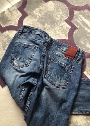 Пакет вещей джинсы штаны цвета хаки с вышивкой mango4 фото