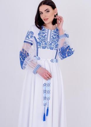 Довге святкове плаття з вишивкою2 фото