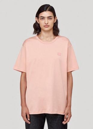 Оригинальная футболка дорогого брендаacne studios nash face t-shirt pale pink 25e173 paw171 фото