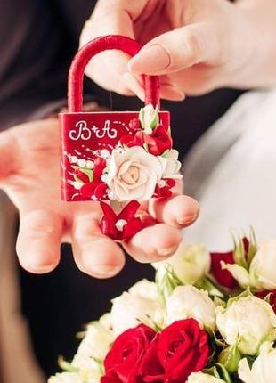 Свадебный замочек "марсала " в бордовом и айвори цвете