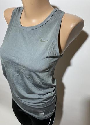 Майка спортивна жіноча nike