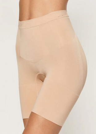 Корректирующие шорты spanx oncore mid-thigh