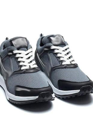 Чоловічі кросівки літні сітка nike