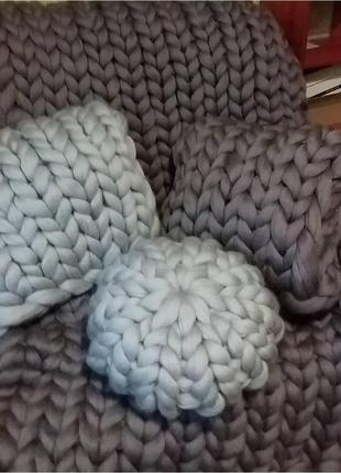 Подушка з вовни мерноса3 фото
