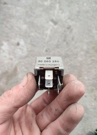 Автомобільне реле 90 060 264 gm / 90060264 / 899623 / 12v 20/12a