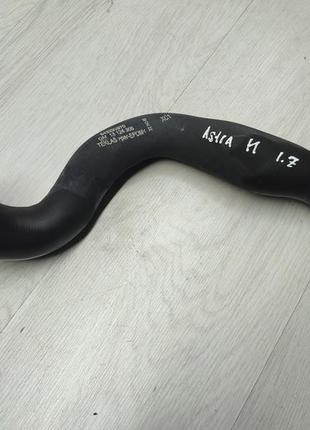 Патрубок радіатора cdti 1.7 опель астра н.opel astra h 13124305
