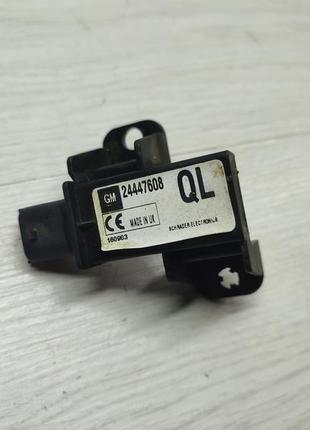 Датчик тиску шин opel vectra c signum gm 24447608 ql