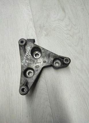Кронштейн компресора кондиціонера opel astra h, opel astra 1,7...