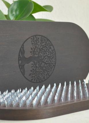 Доска садху для начинающих с шагом 10 мм, в черном цвете з гравировкою "дерево жизни"3 фото