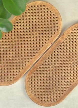 Дошка з цвяхами для ніг з крок 10 мм, з гравіюванням листочків, колір коричневий2 фото