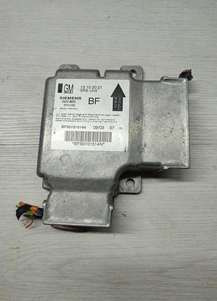 Opel vectra c датчик подушок безпеки 13102021 bf