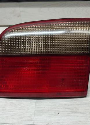 Ліхтар кришки багажника правий opel omega b, опель омега