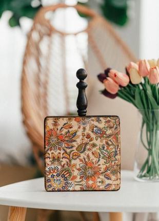 Кухонна дошка 19*19 см + ручка