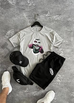 Сет: футболка, шорти, кепка, бананка