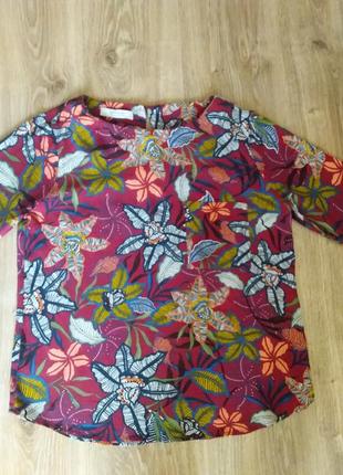 Стильная блуза в цветочный принт6 фото