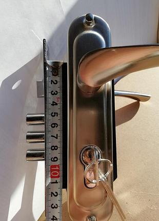 Замок врізний