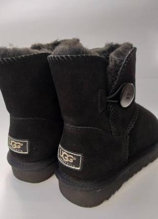 Замшеві ugg короткі в чорному кольорі