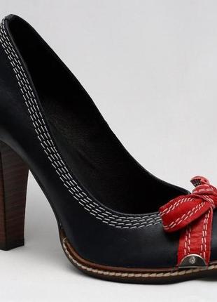 Шкіряне взуття українського виробництва