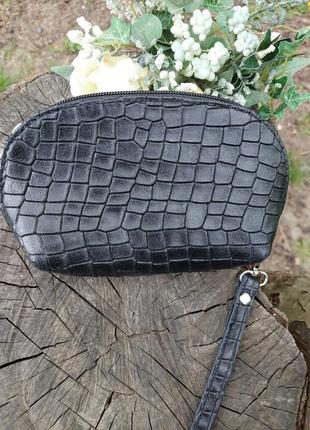 Итальянская кожаная  косметичка genuine leather(12 см на 18 см)