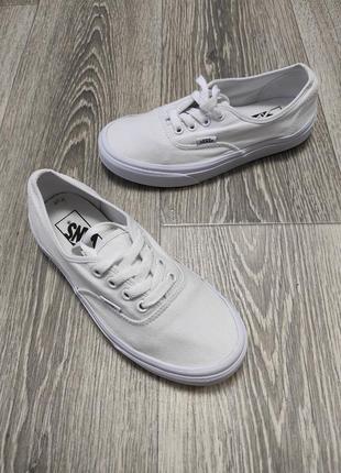 Идеальное белиное базовое кеды белые кеды vans 36p