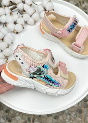 Босоножки love розовые