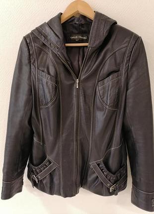 Кожаная куртка.